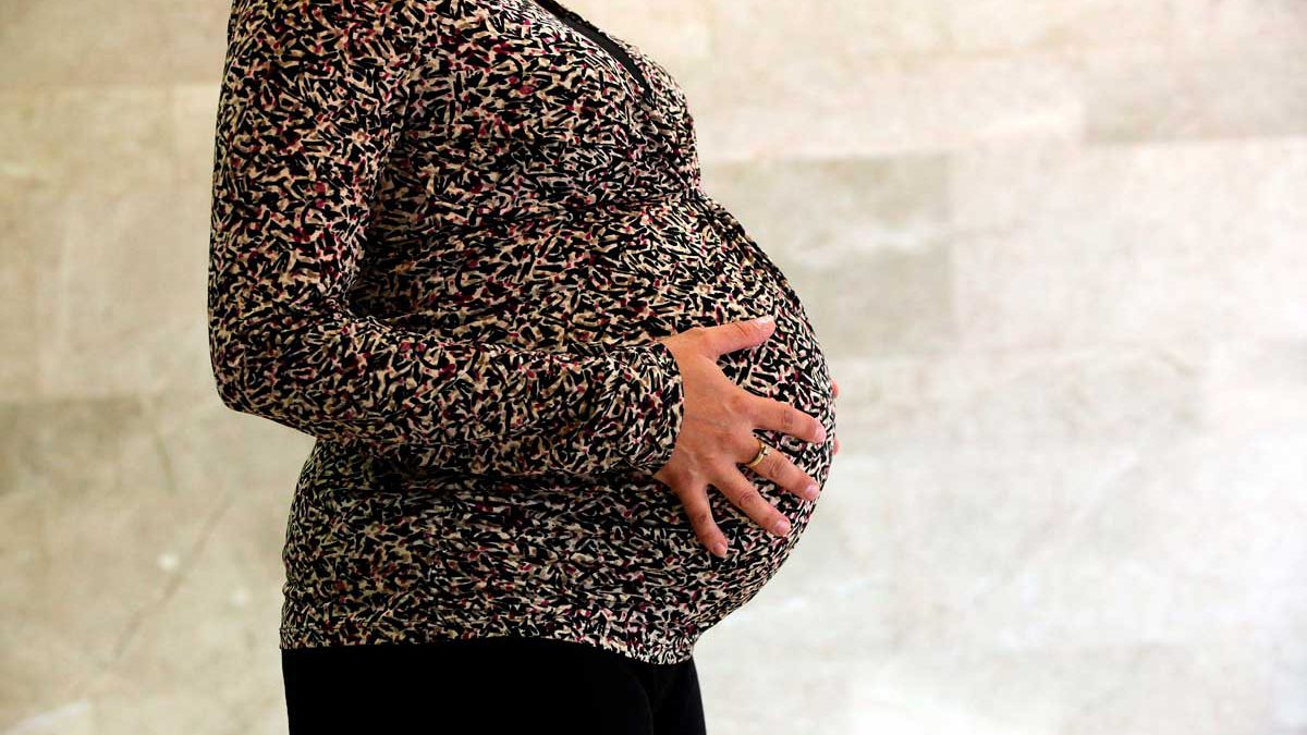 Una mujer queda embarazada cuando ya tenía un embarazo