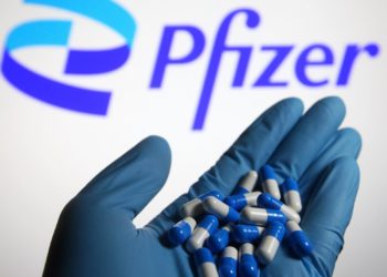 Pfizer dice que su píldora contra el COVID- tiene una eficacia cercana al 90%