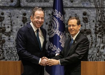 El nuevo embajador de EE.UU. presenta sus credenciales al presidente Herzog