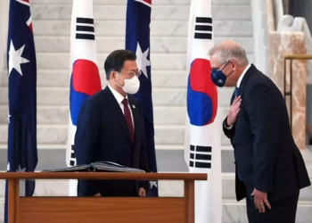 Australia y Corea del Sur firman acuerdo de defensa