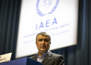 Irán dice que no enriquecerá uranio por encima del 60 % si fracasan las conversaciones