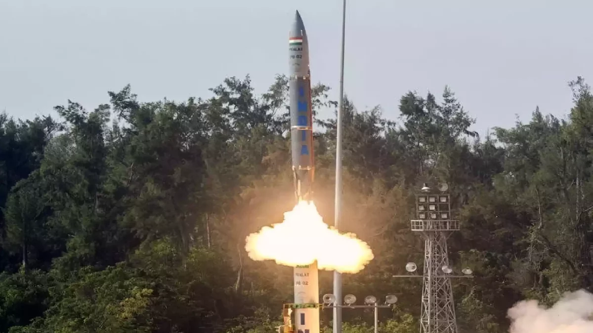 La DRDO india realiza el primer lanzamiento del nuevo misil tierra-superficie Pralay