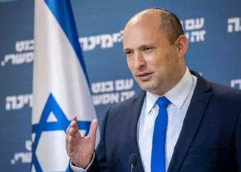 El primer ministro de Israel impulsa el confinamiento a los no vacunados