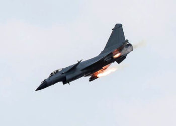 Pakistán compra aviones chinos basados en el desechado caza israelí Lavi