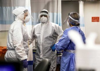 Casos graves de COVID caen por debajo de 800 por primera vez en un mes