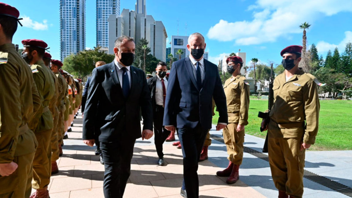 Ministro de Defensa de Israel se reúne con su homólogo griego