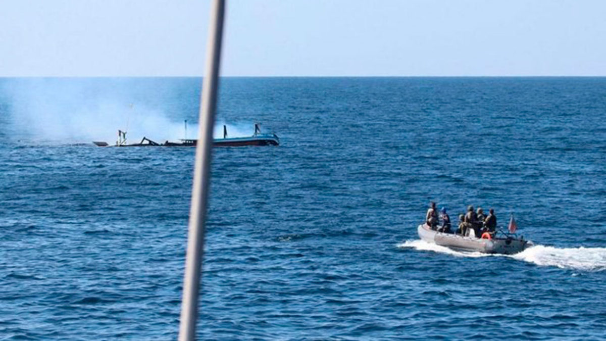 Estados Unidos incauta un barco de contrabando iraní en el Golfo de Omán