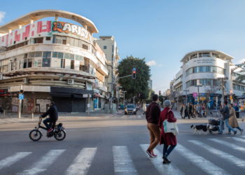 La calle Allenby de Tel Aviv se renueva
