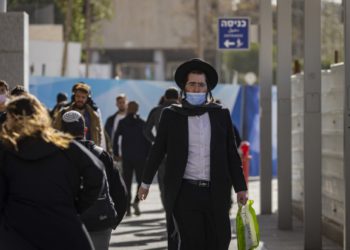 Israel registra 57 mil nuevos casos de COVID: una cuarta parte de las pruebas dan positivo