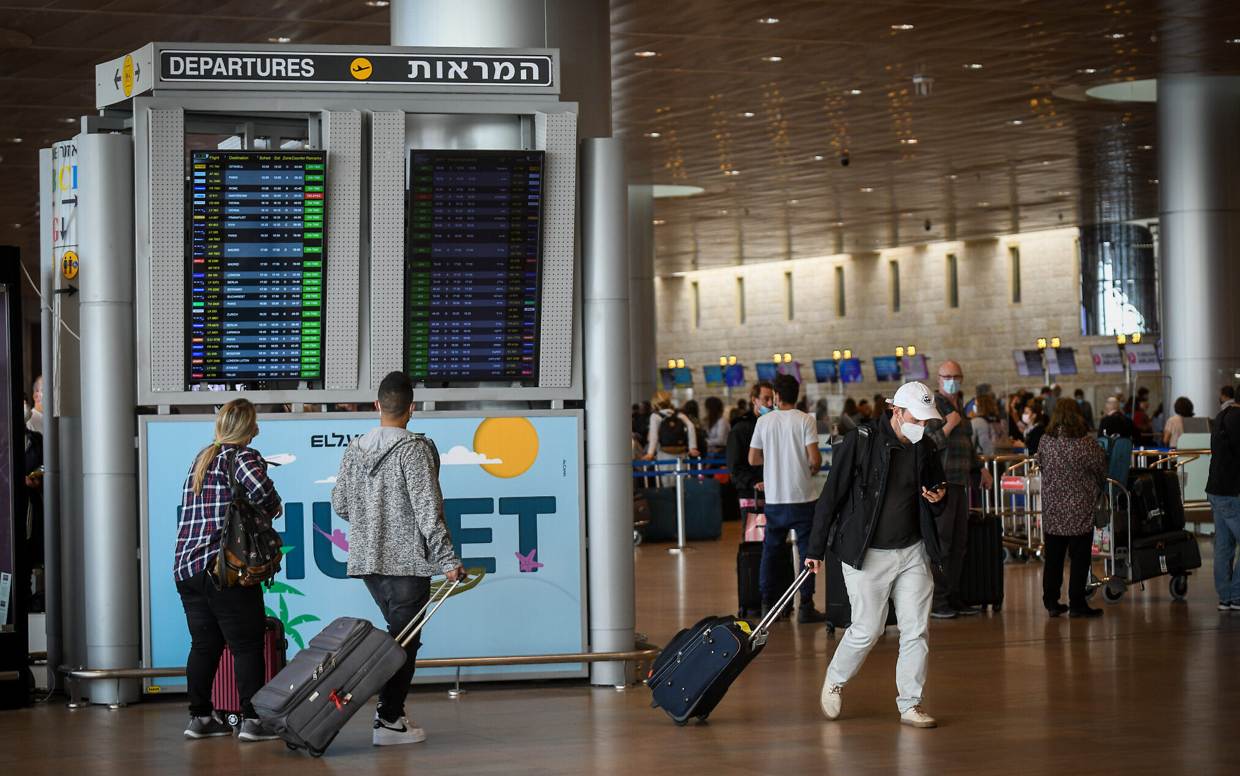 Israel reabrirá las fronteras el domingo a los turistas vacunados de algunos países