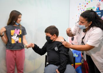 Israel vacunará con dosis de refuerzo a niños en riesgo de 5 a 11 años