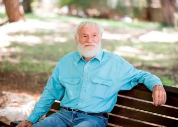 El ícono cultural israelí Yoram Taharlev muere a los 84 años