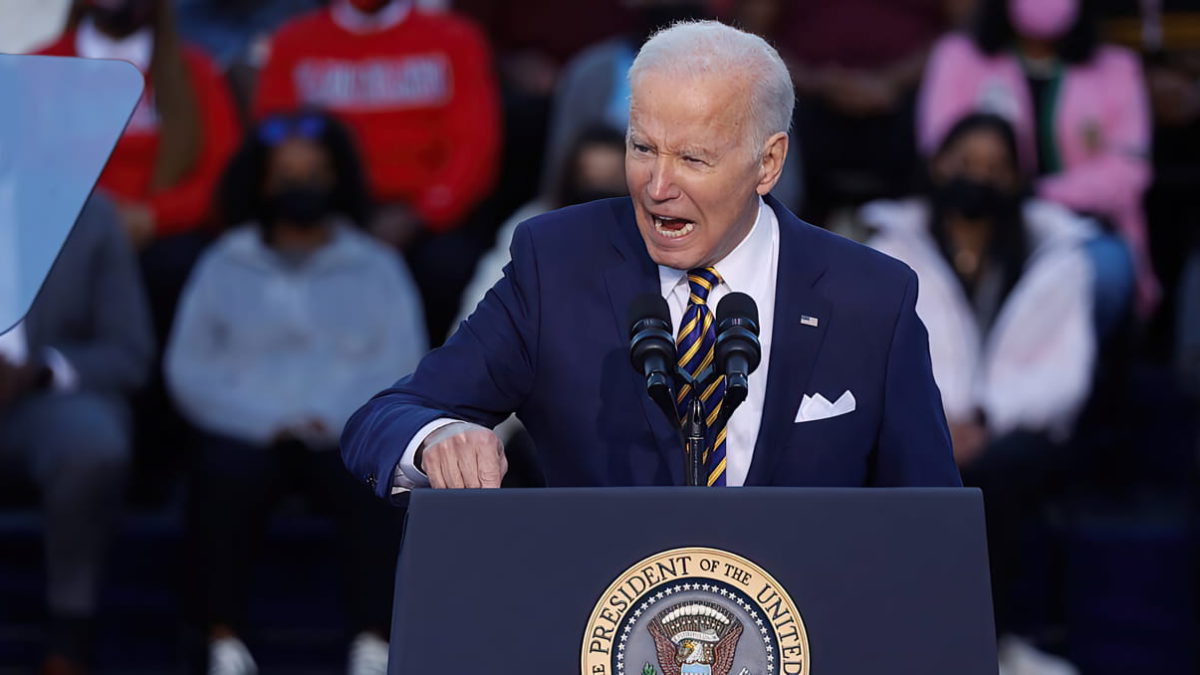 Joe Biden es una amenaza para la paz mundial
