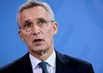 El jefe de la OTAN invita a Rusia a nuevas conversaciones mientras aumentan las tensiones sobre Ucrania