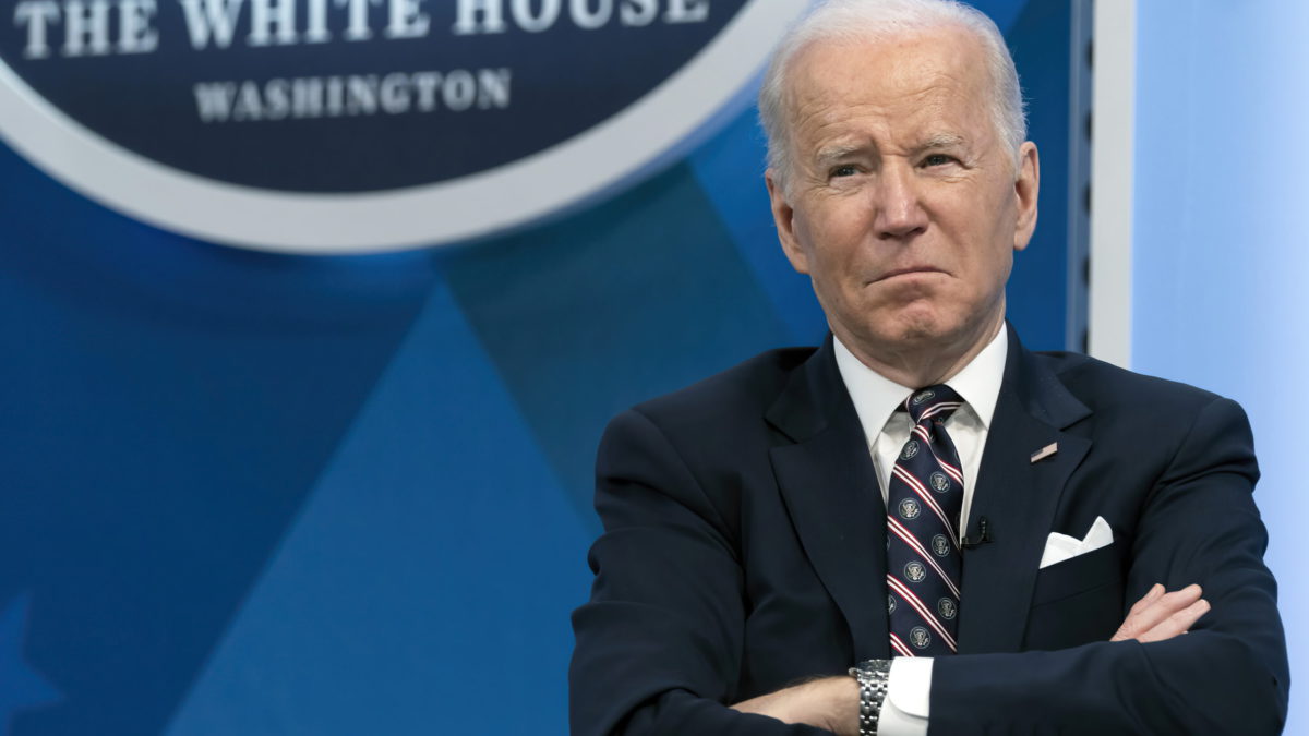 Biden anuncia sanciones en respuesta al "inicio de la invasión rusa" de Ucrania