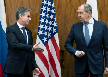 Blinken y Lavrov mantienen una nueva llamada telefónica sobre la crisis de Ucrania