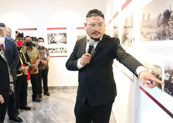 Musulmanes de Indonesia exigen el cierre de exposición sobre el Holocausto