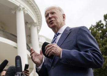 Biden: Rusia planea una operación de bandera falsa para justificar la invasión de Ucrania