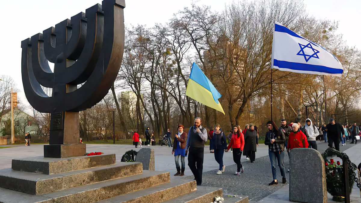 https://www.jns.org/opinion/for-the-jews-history-repeats-itself-in-ukraine/