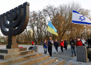 https://www.jns.org/opinion/for-the-jews-history-repeats-itself-in-ukraine/