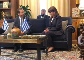 En Grecia, Herzog reitera el apoyo israelí a la “integridad territorial” de Ucrania