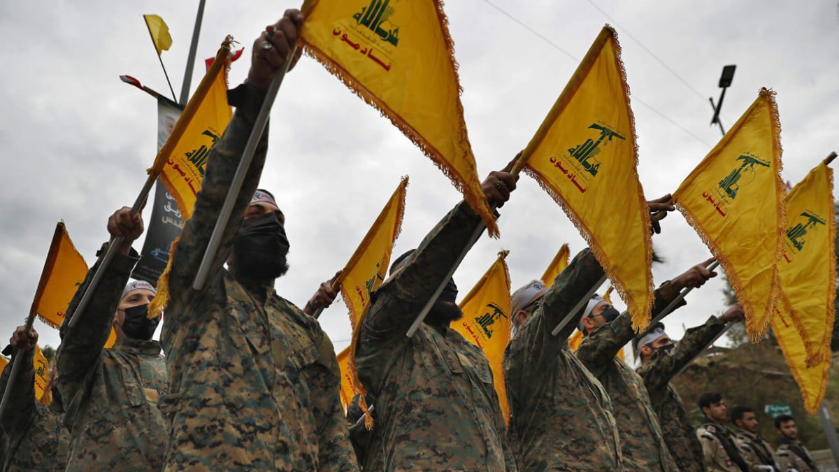 Líbano dice que ha frustrado el plan de atentado suicida del Estado Islámico contra un bastión de Hezbolá