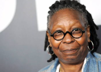 Whoopi Goldberg dice que "el Holocausto no tiene que ver con la raza"