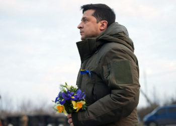 Zelenskiy: Defenderemos nuestra tierra sin apoyo exterior