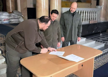 Zelensky firma la solicitud de adhesión de Ucrania a la Unión Europea