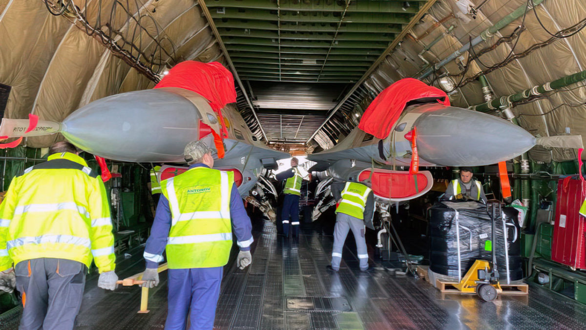 Cuatro F-16 más enviados a Top Aces para vuelos de entrenamiento de ataque