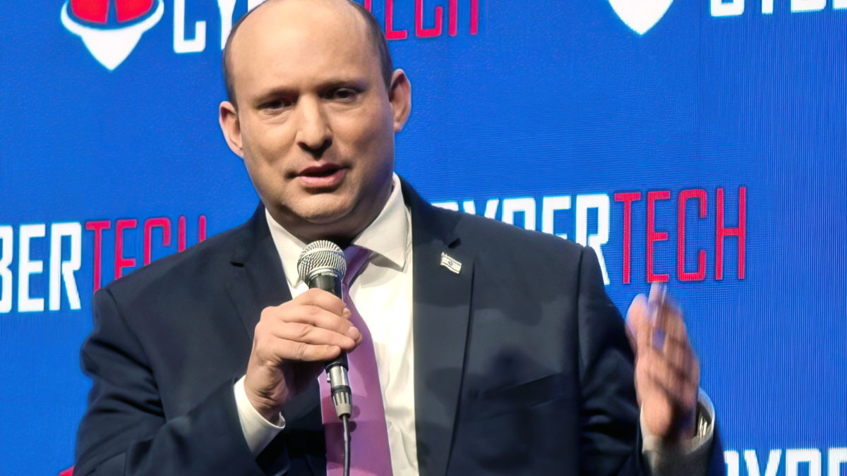Bennett: las FDI se preparan para la guerra híbrida cibernética y física