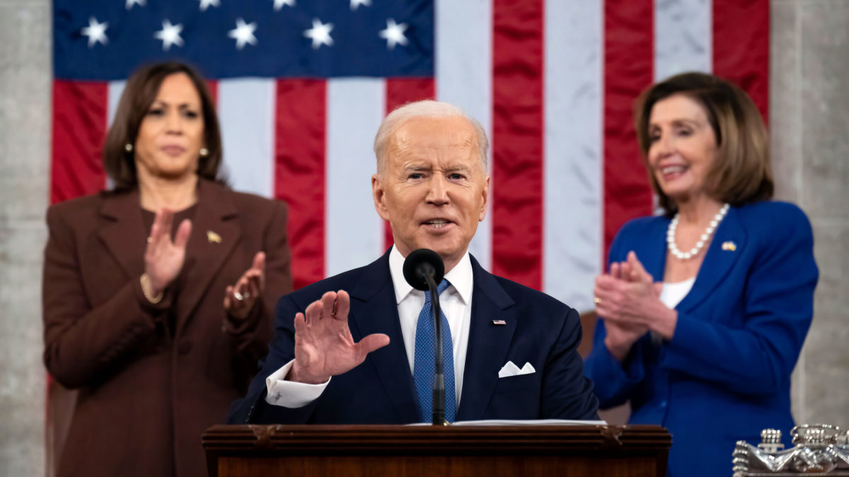 Biden confunde a los ucranianos con “iraníes” durante el Estado de la Unión