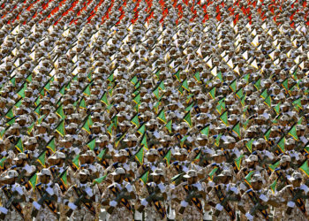 Irán no acepta las condiciones para la retirada del CGRI de la lista de grupos terroristas mientras Estados Unidos se acobarda