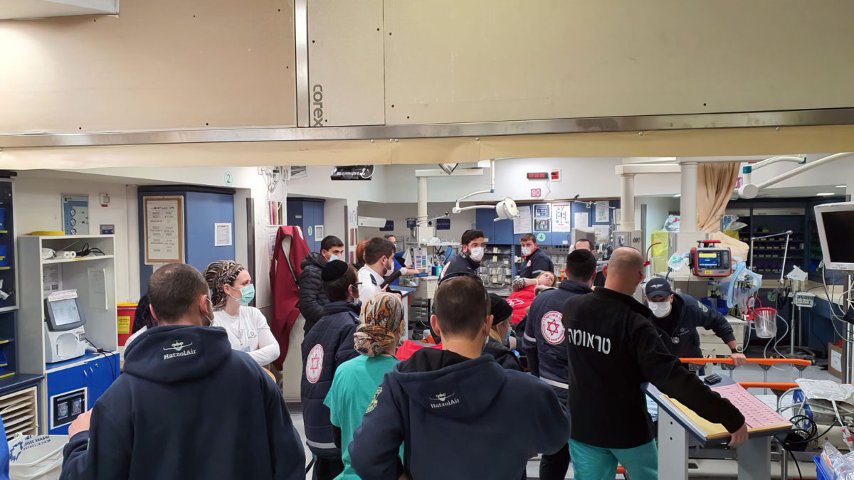 Ucranianos heridos trasladados a Israel para recibir tratamiento. (crédito: Centro Médico Shaare Zedek)