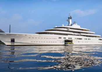 El superyate de Roman Abramovich es visto en Montenegro, miembro de la OTAN