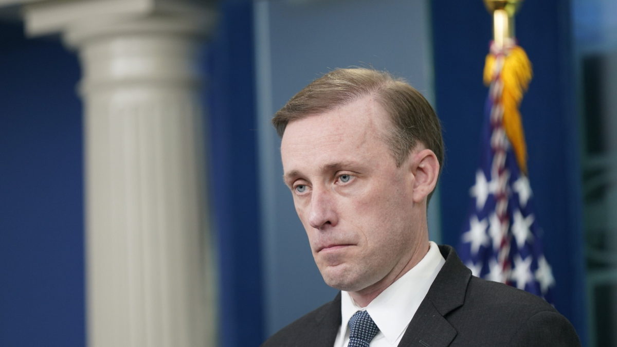 El asesor de seguridad nacional Jake Sullivan habla durante una rueda de prensa en la Casa Blanca, en Washington, el 22 de marzo de 2022. (Patrick Semansky/AP)