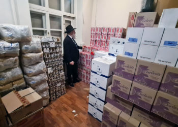 Tienda kosher de Kiev: Los estantes se están vaciando