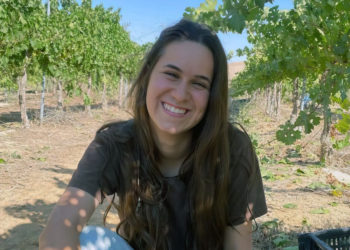 Una joven de 17 años muere en un accidente de moto en Tel Aviv