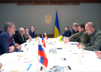 Primeros ministros europeos se reúnen con Zelensky en Kiev