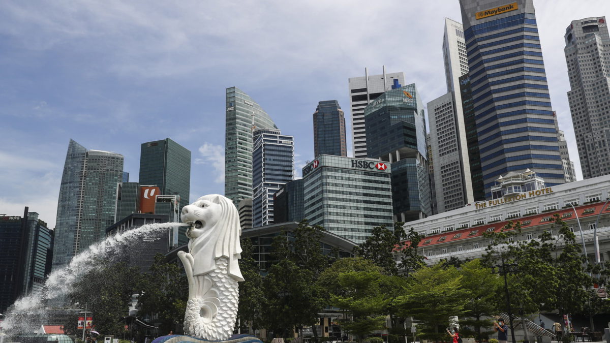 El horizonte financiero y la zona de Marina Bay en Singapur, el 30 de junio de 2020. (Yong Teck Lim/AP)