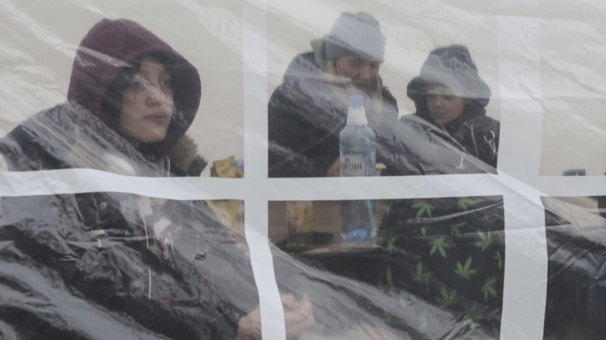 Operación encubierta lleva medicamentos y documentos de inmigración a judíos de Ucrania