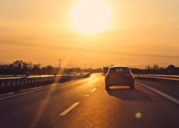 Una empresa israelí que aprovecha los rayos del sol para la tecnología de refrigeración promociona un nuevo acuerdo con Volkswagen