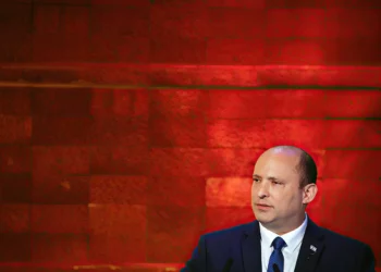 Bennett: La memoria del Holocausto está en el ADN judío: se transmite de generación en generación