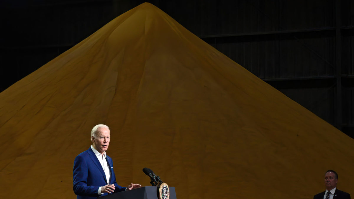 Biden endurece el tono y parece acusar a Putin de genocidio en Ucrania