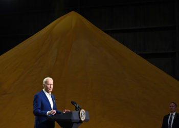 Biden endurece el tono y parece acusar a Putin de genocidio en Ucrania