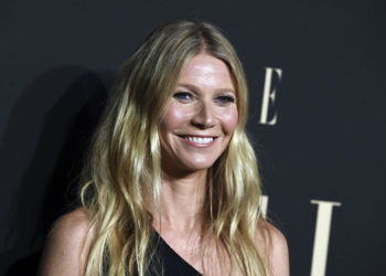 Gwyneth Paltrow financia una placa histórica en el cementerio de sus antepasados judíos en Polonia