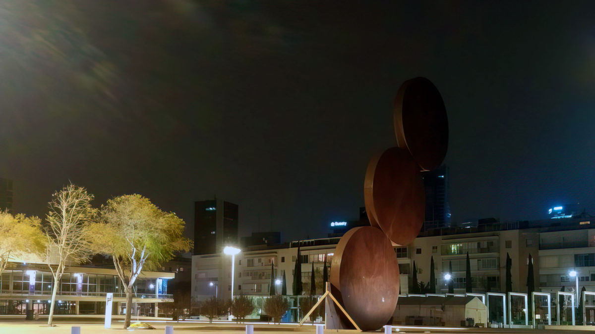 El espectáculo continúa: Los teatros de Tel Aviv siguen con las puertas cerradas en medio del ataque terrorista