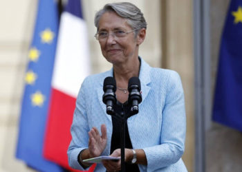 Macron nombra a la primera mujer primer ministro francesa en 30 años