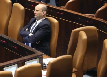 La frágil coalición israelí va a la deriva de una crisis a otra