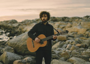José González lleva a Tel Aviv su discreta personalidad escénica